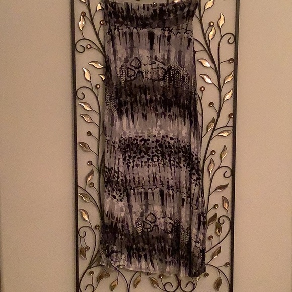 Long skirt - Picture 2 of 8